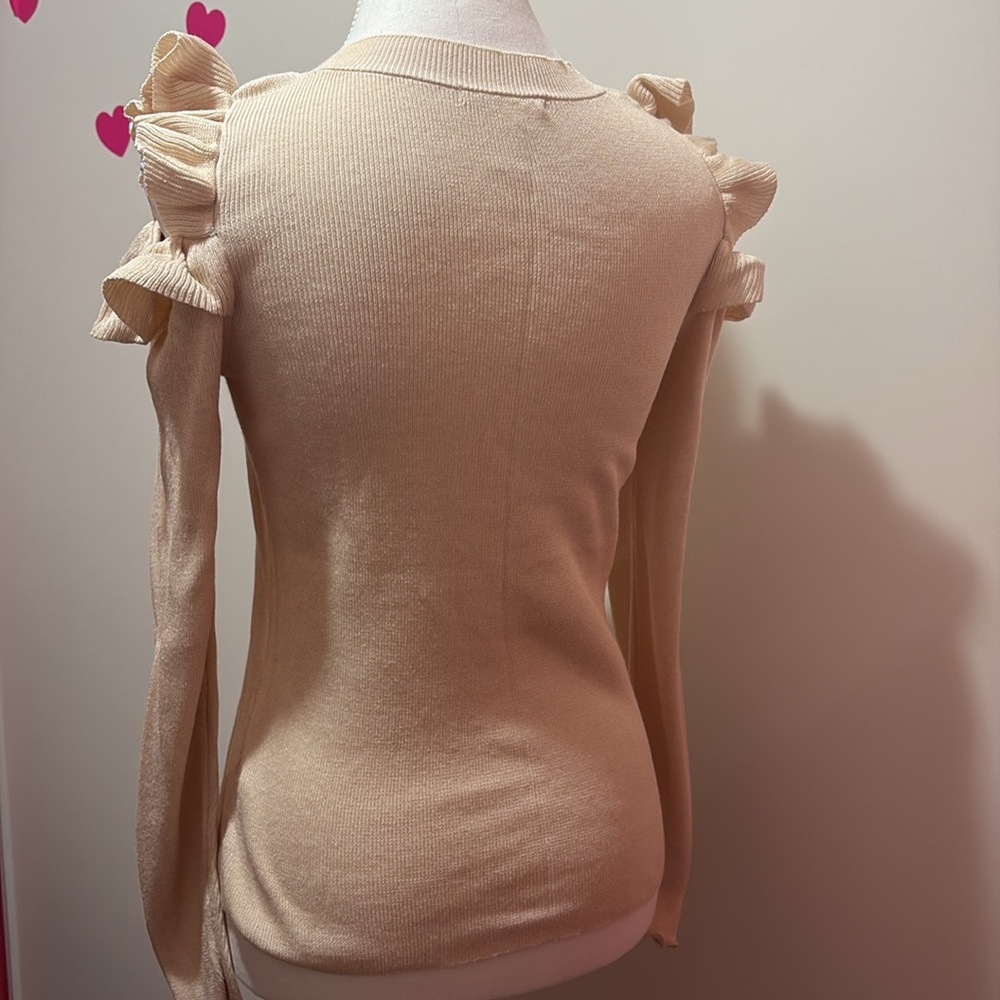 H&M Cream Ruffled Cut-Out Top - Picture 4 of 6